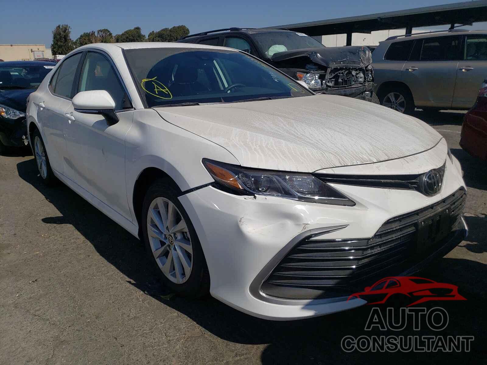 TOYOTA CAMRY 2021 - 4T1R11AK7MU458901