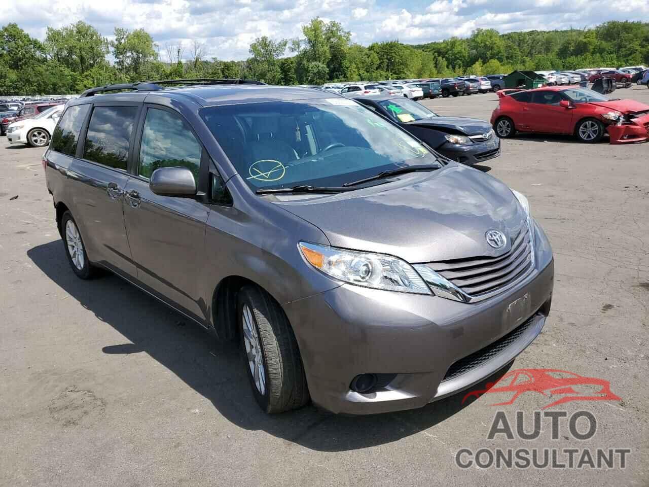 TOYOTA SIENNA 2017 - 5TDJZ3DC1HS151163