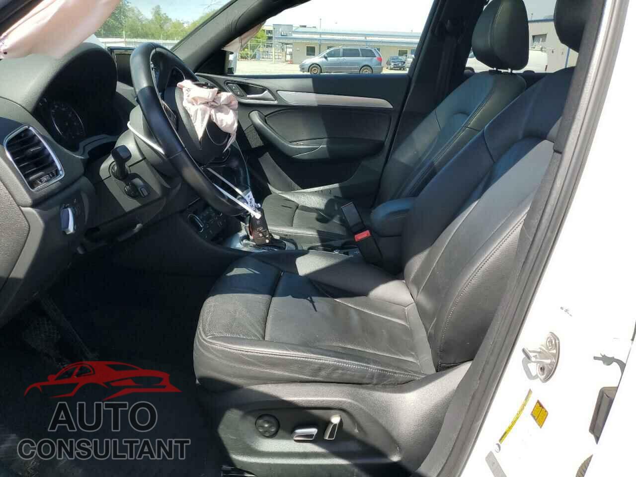 AUDI Q3 2017 - WA1JCCFS0HR017615