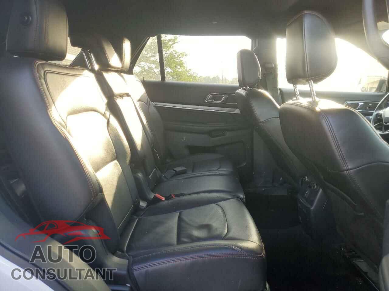 FORD EXPLORER 2018 - 1FM5K8GT4JGB13453