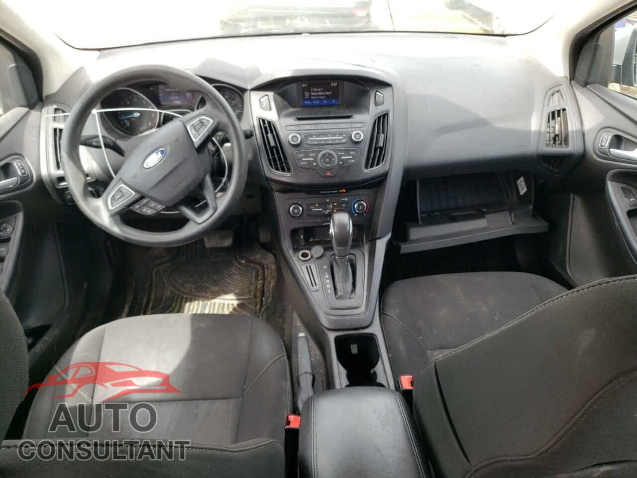 FORD FOCUS 2017 - 1FADP3K22HL258632