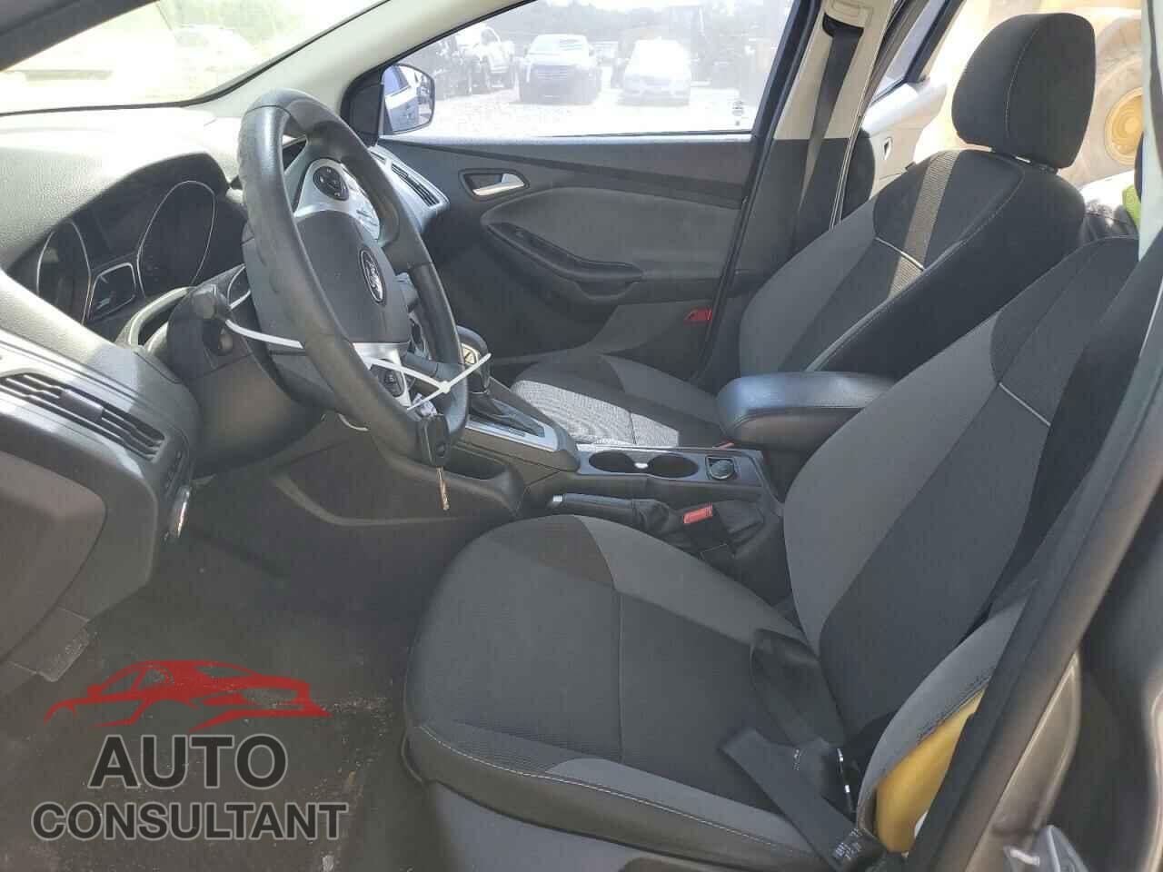 FORD FOCUS 2014 - 1FADP3F22EL135189