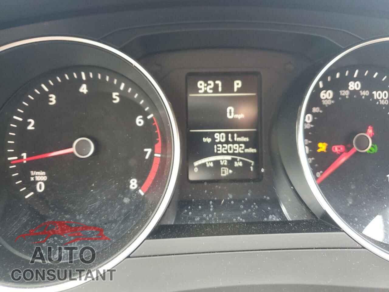 VOLKSWAGEN JETTA 2017 - 3VW2B7AJXHM404352