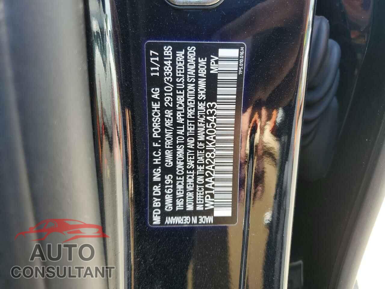 PORSCHE CAYENNE 2018 - WP1AA2A28JKA05433
