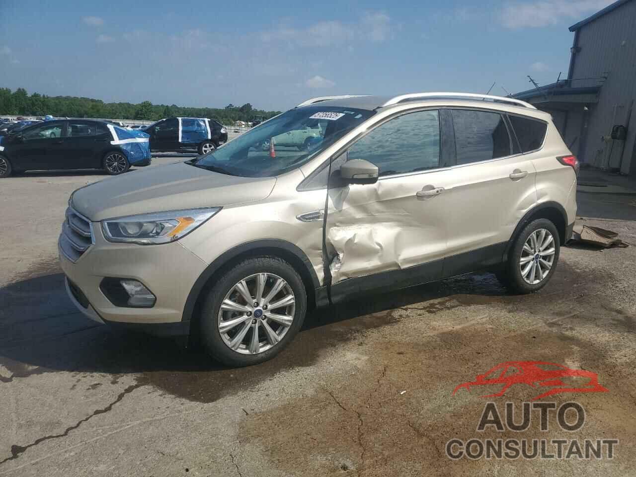 FORD ESCAPE 2017 - 1FMCU0J92HUB28318