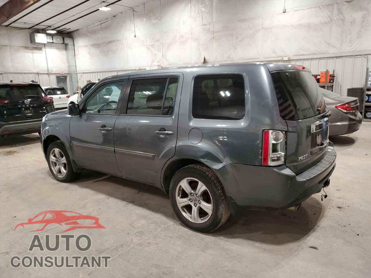 HONDA PILOT 2013 - 5FNYF4H53DB022008