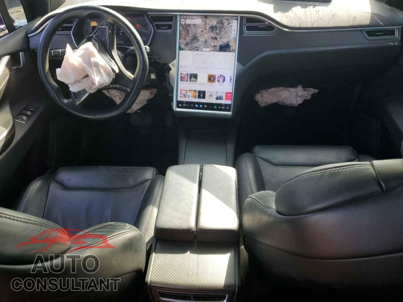 TESLA MODEL X 2017 - 5YJXCDE25HF044564
