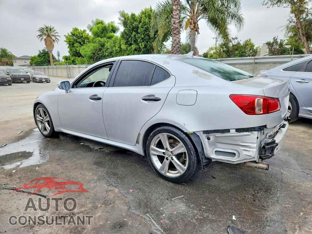 LEXUS IS 2011 - JTHBF5C23B5129257
