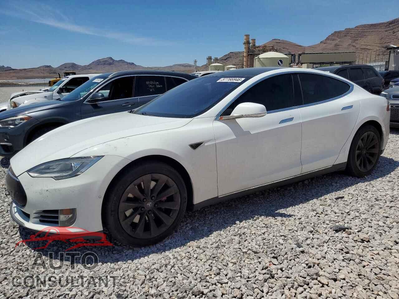 TESLA MODEL S 2015 - 5YJSA1H22FF096628