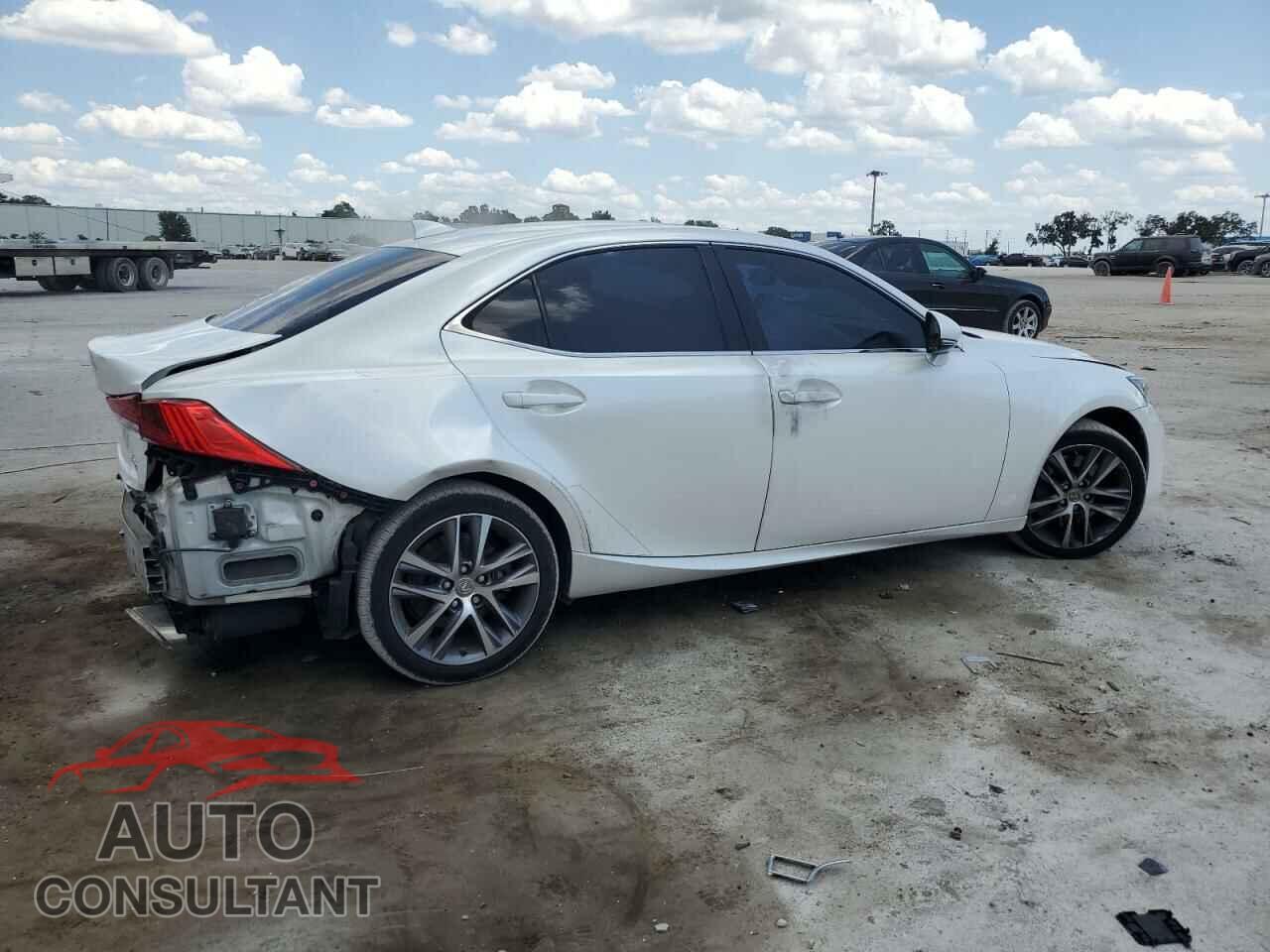 LEXUS IS 2018 - JTHBA1D20J5068356