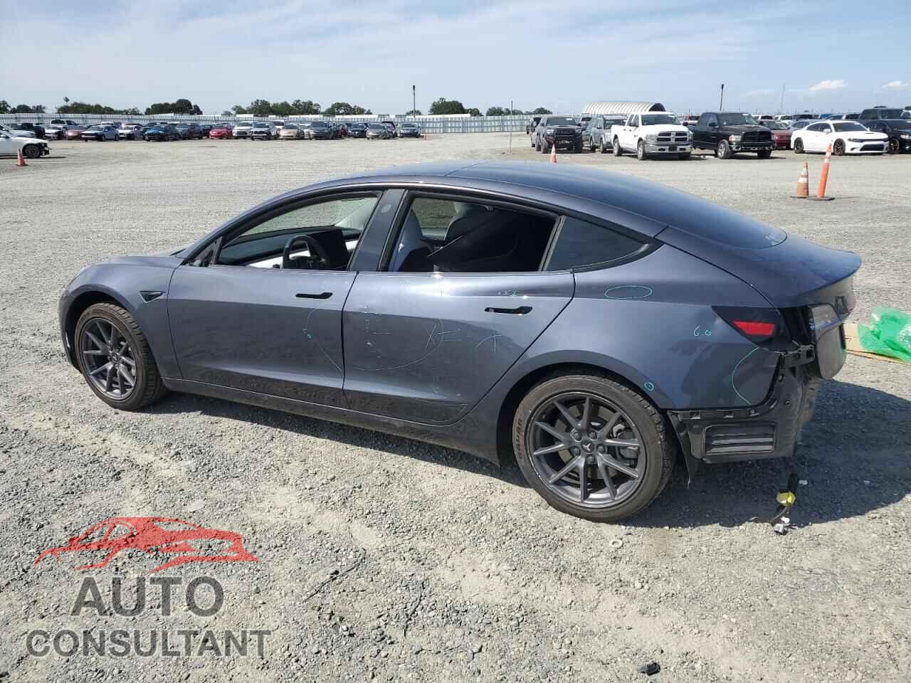 TESLA MODEL 3 2023 - 5YJ3E1EA0PF551482