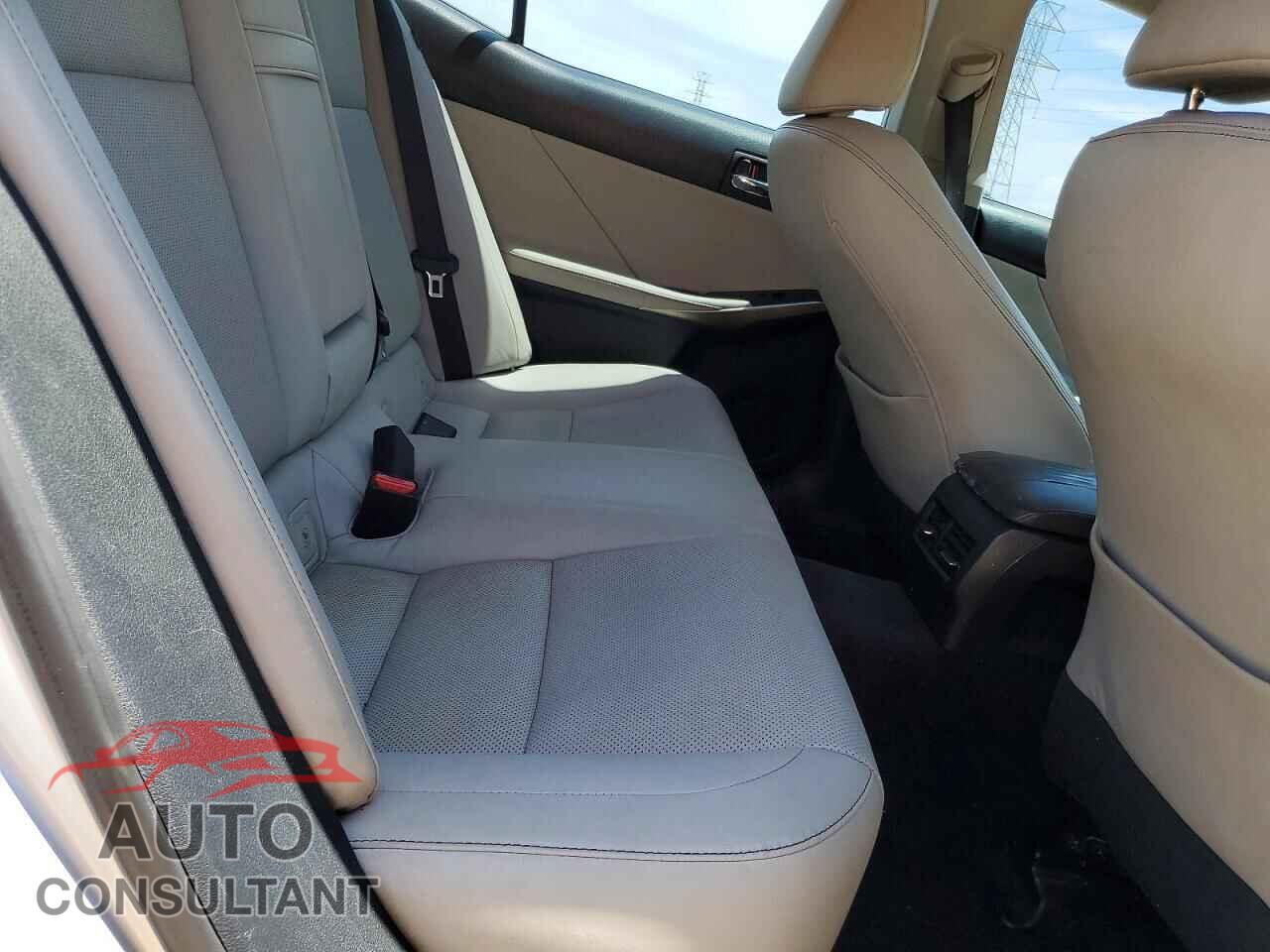 LEXUS IS 2014 - JTHBF1D25E5026935