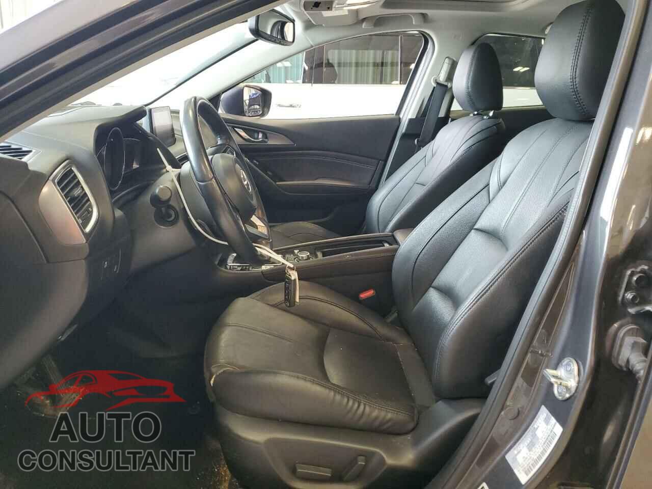 MAZDA 3 2017 - 3MZBN1W36HM147902