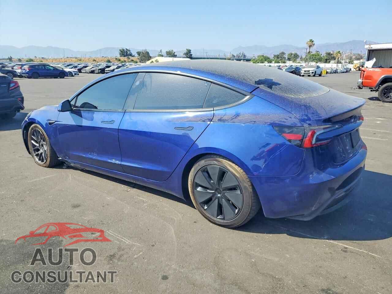 TESLA MODEL 3 2026 - 5YJ3E1EA7TF135844
