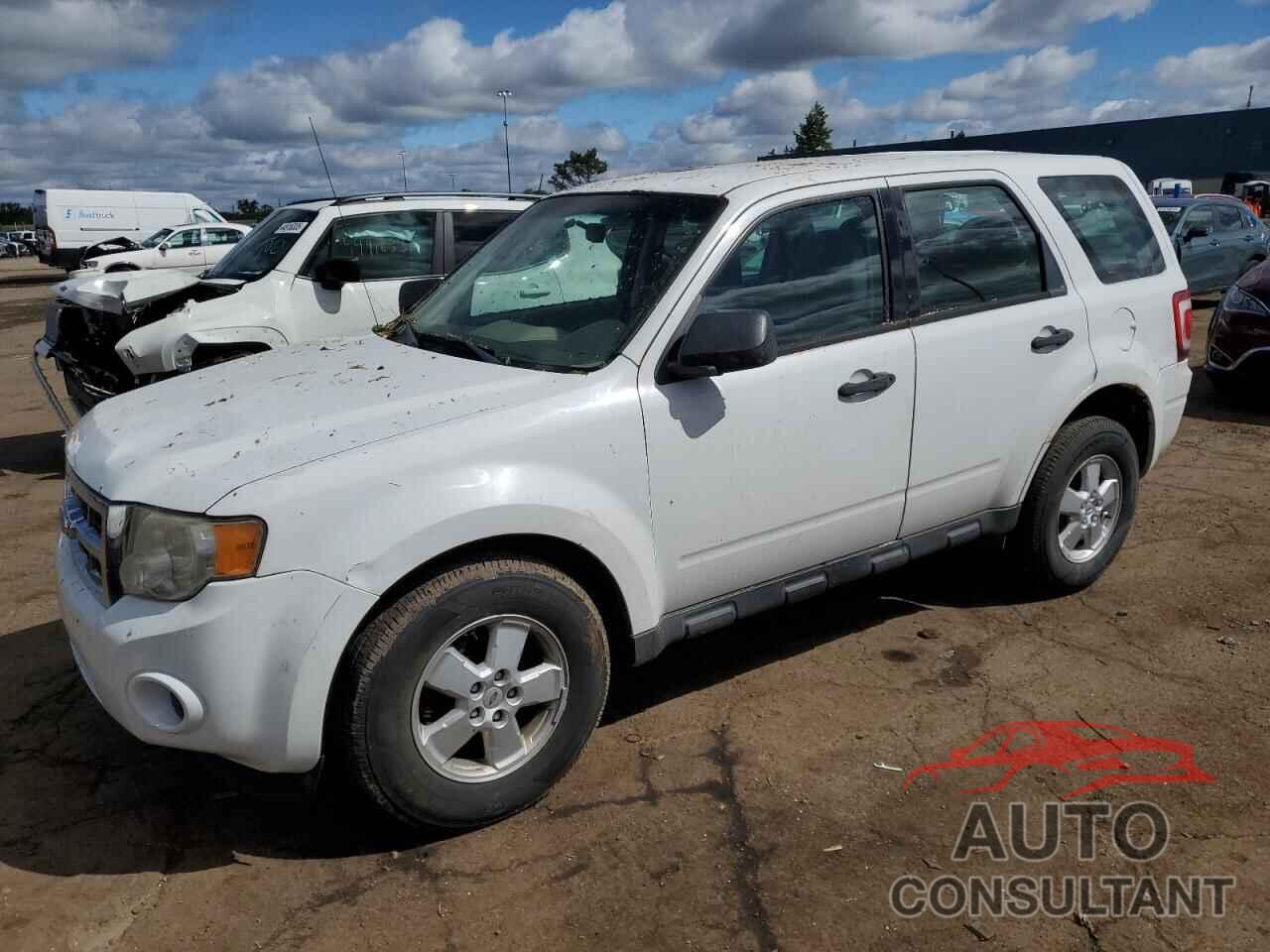 FORD ESCAPE 2011 - 1FMCU0C76BKA28561