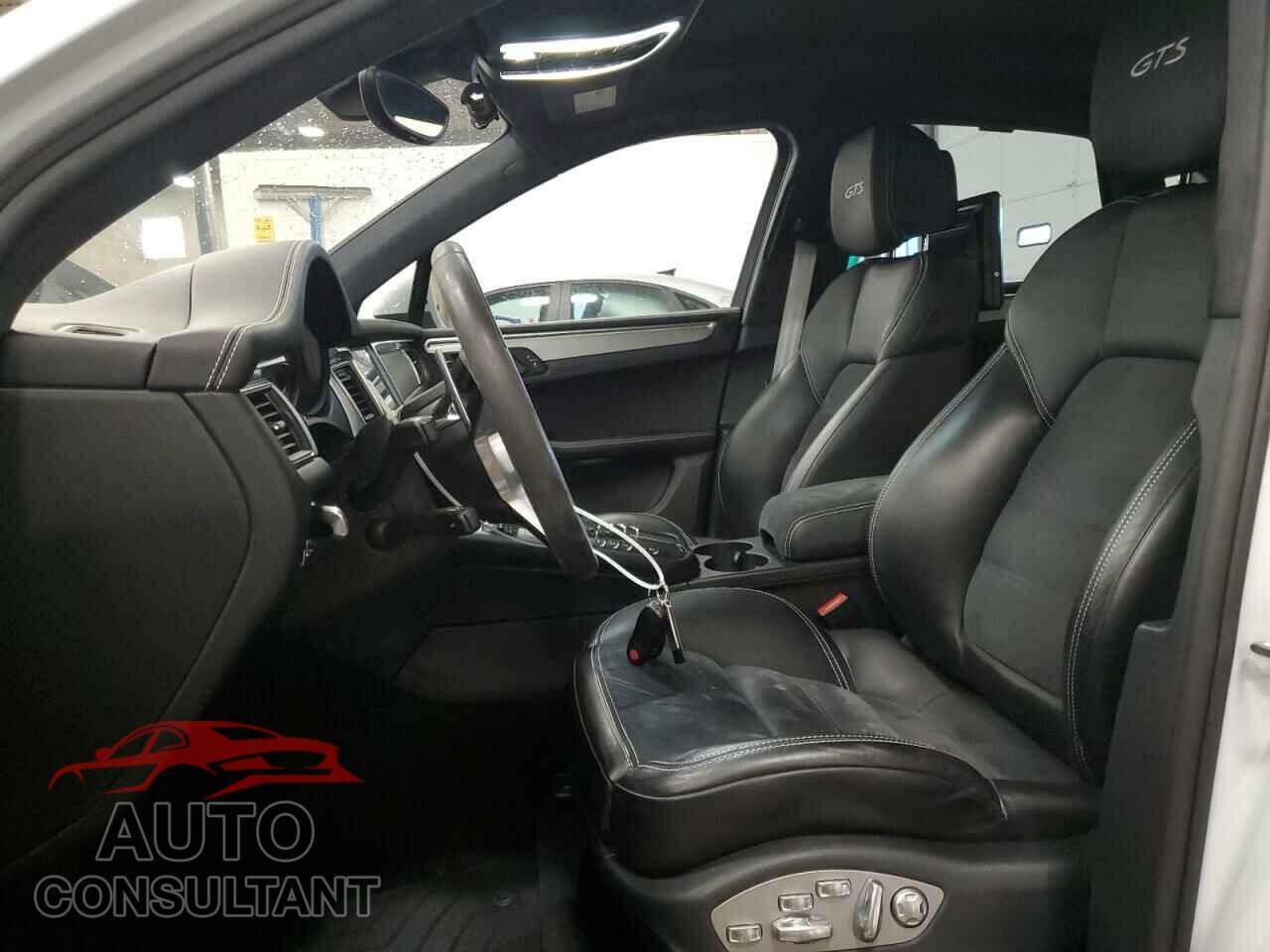 PORSCHE MACAN 2017 - WP1AG2A5XHLB51605