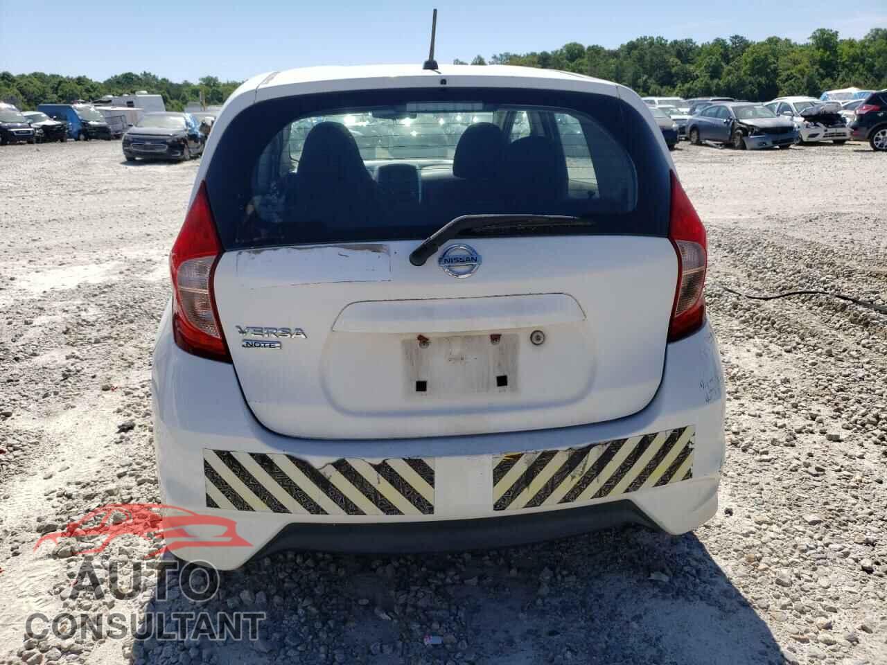 NISSAN VERSA 2017 - 3N1CE2CP3HL372002