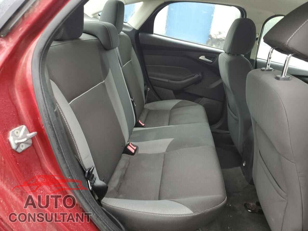 FORD FOCUS 2013 - 1FADP3F2XDL130286
