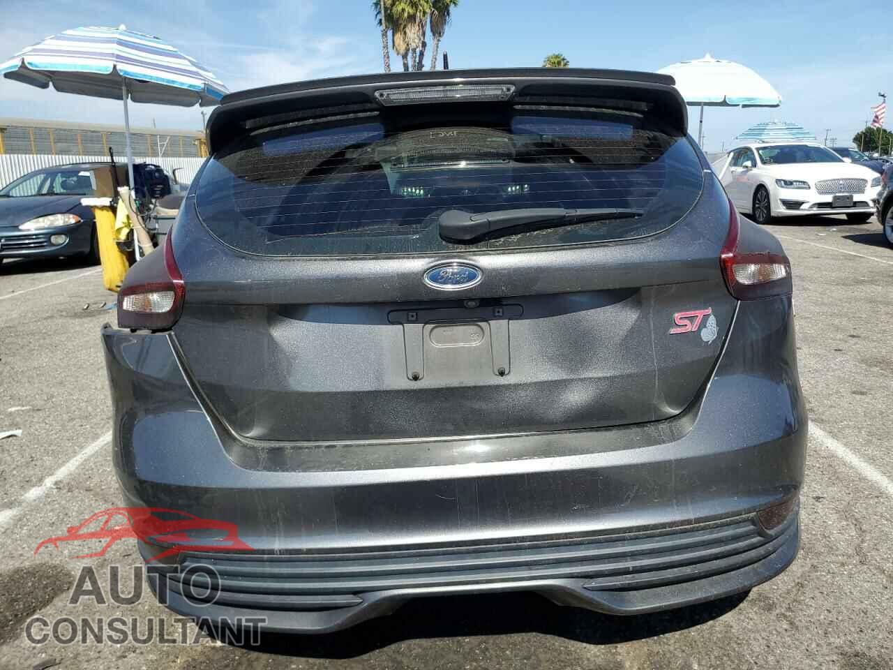 FORD FOCUS 2015 - 1FADP3L9XFL262002
