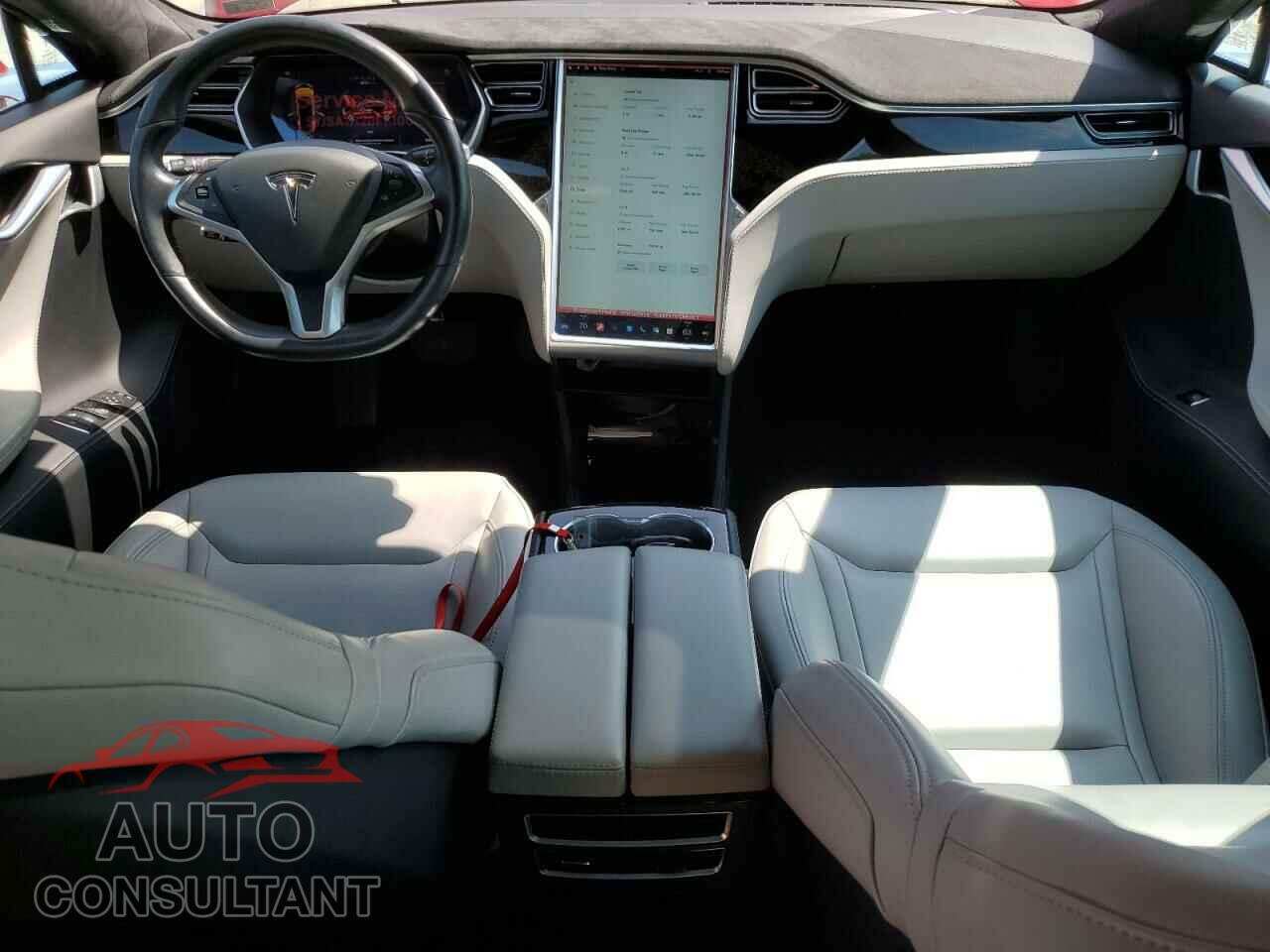 TESLA MODEL S 2015 - 5YJSA1H28FF100410