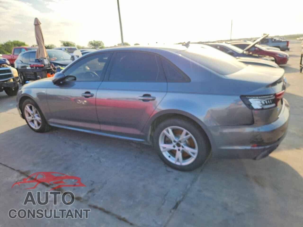AUDI A4 2018 - WAUDNAF46JA022922