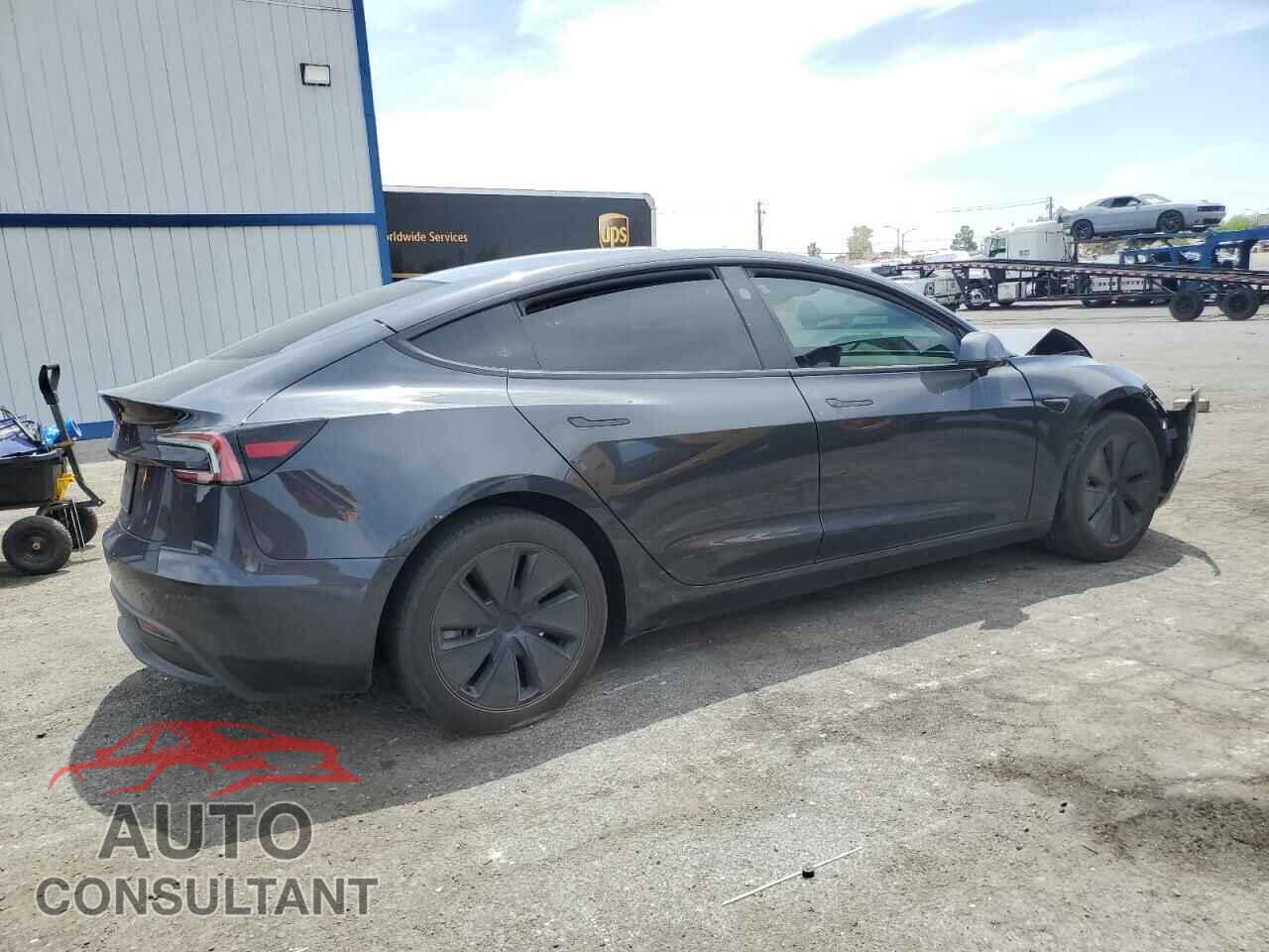 TESLA MODEL 3 2024 - 5YJ3E1EA4RF735892