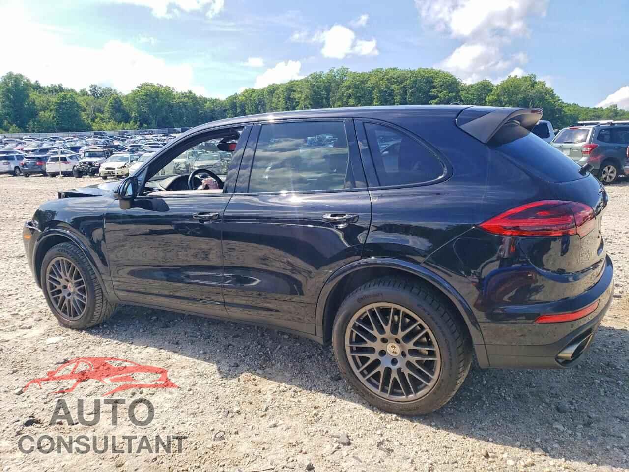 PORSCHE CAYENNE 2018 - WP1AA2A28JKA02435