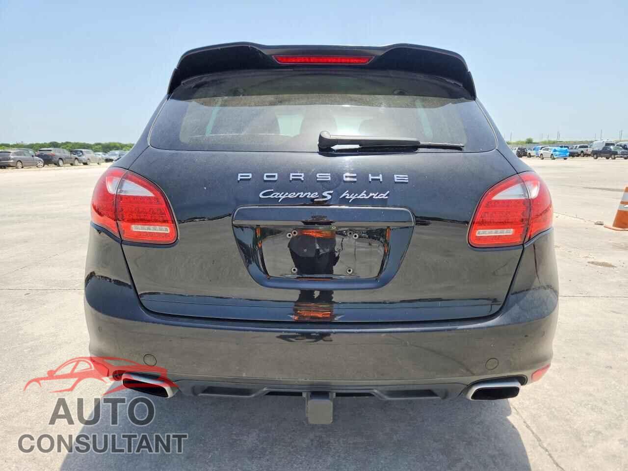 PORSCHE CAYENNE 2013 - WP1AE2A27DLA15504