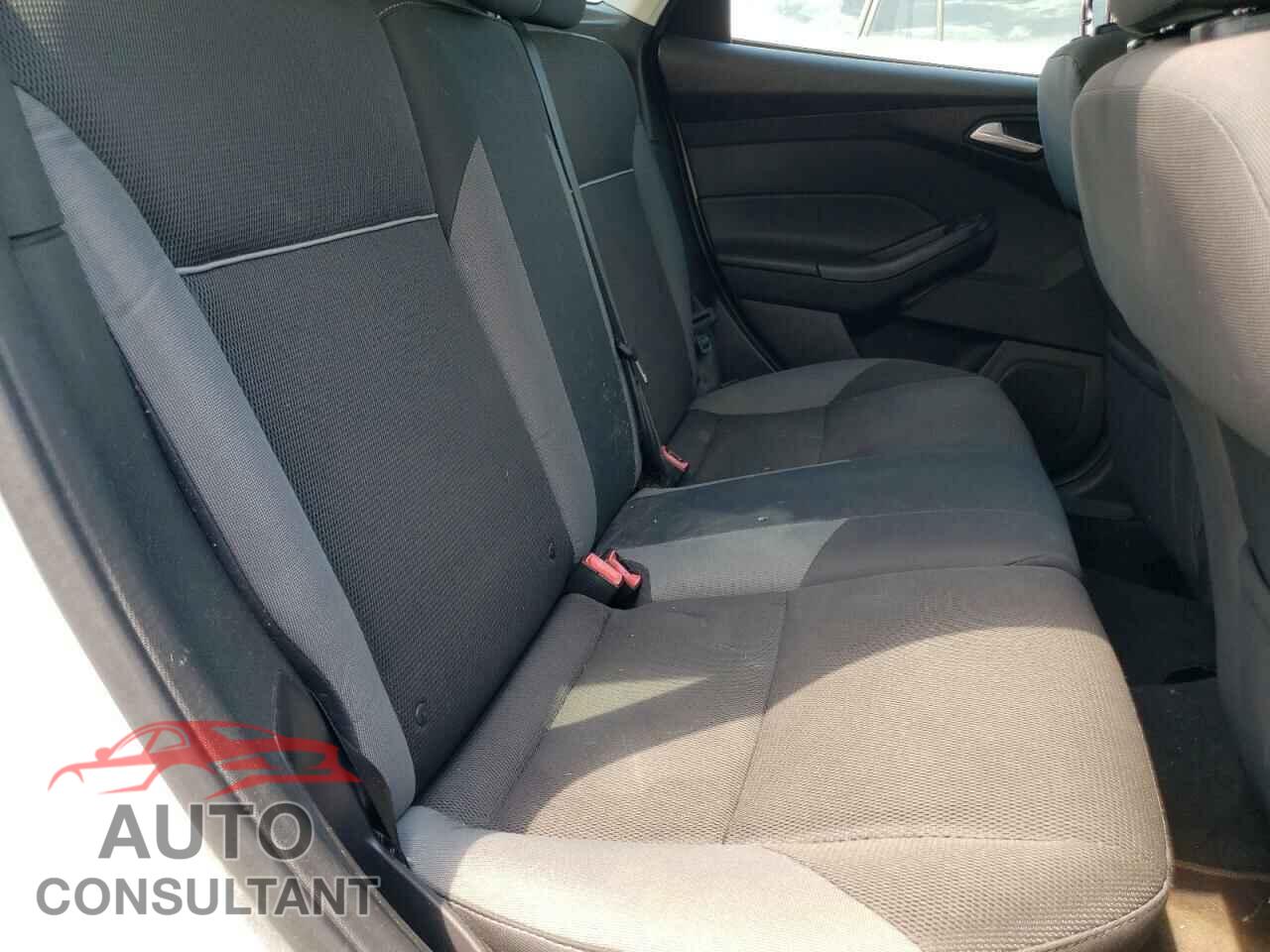 FORD FOCUS 2014 - 1FADP3K25EL101382