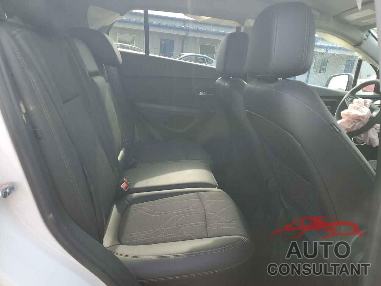 CHEVROLET TRAX 2021 - KL7CJPSB6MB307181