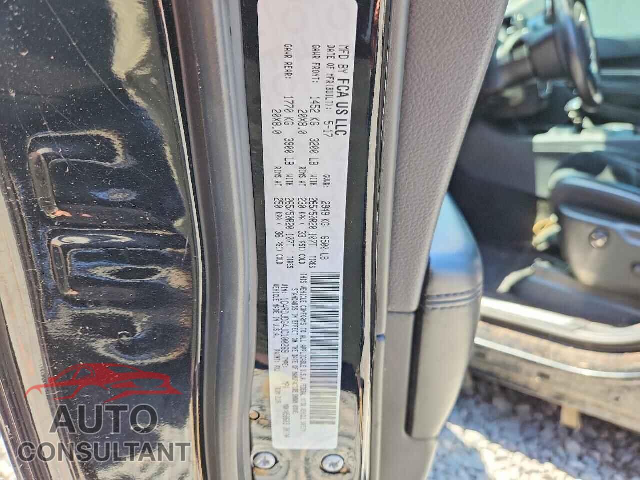 DODGE DURANGO 2018 - 1C4RDJDG4JC100269
