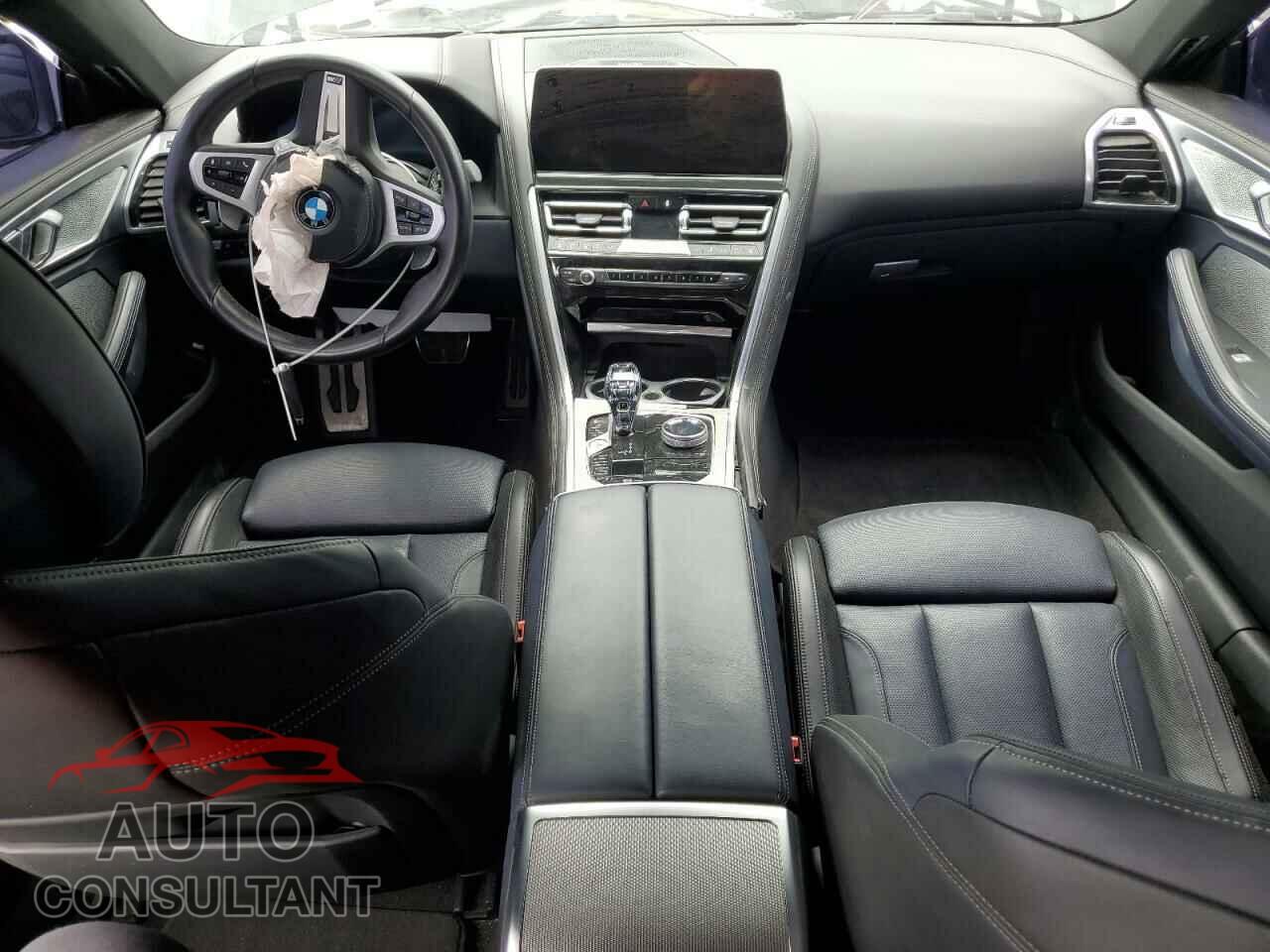 BMW 8 SERIES 2023 - WBAGV2C01PCL77966