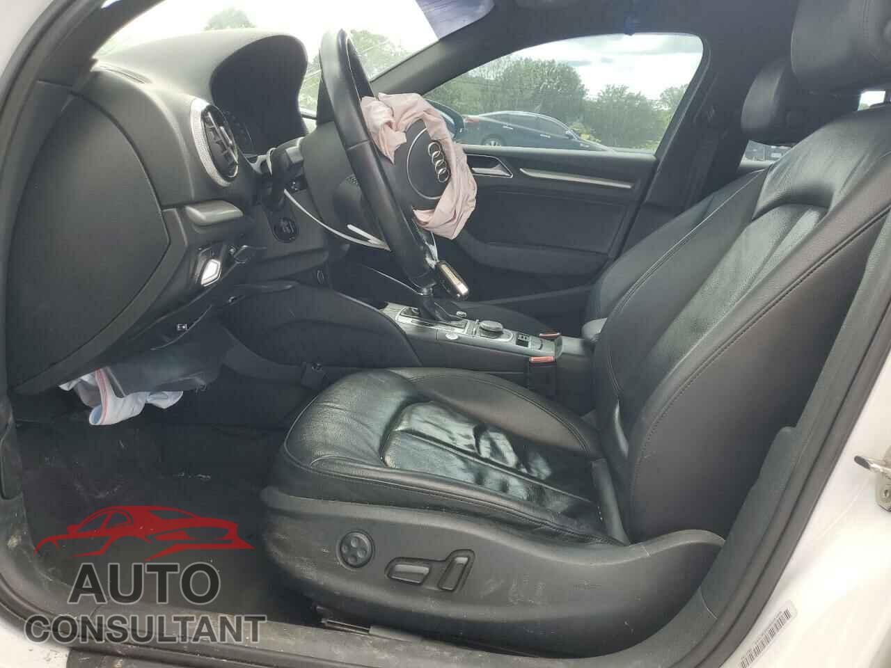 AUDI A3 2016 - WAUA7GFF2G1077653