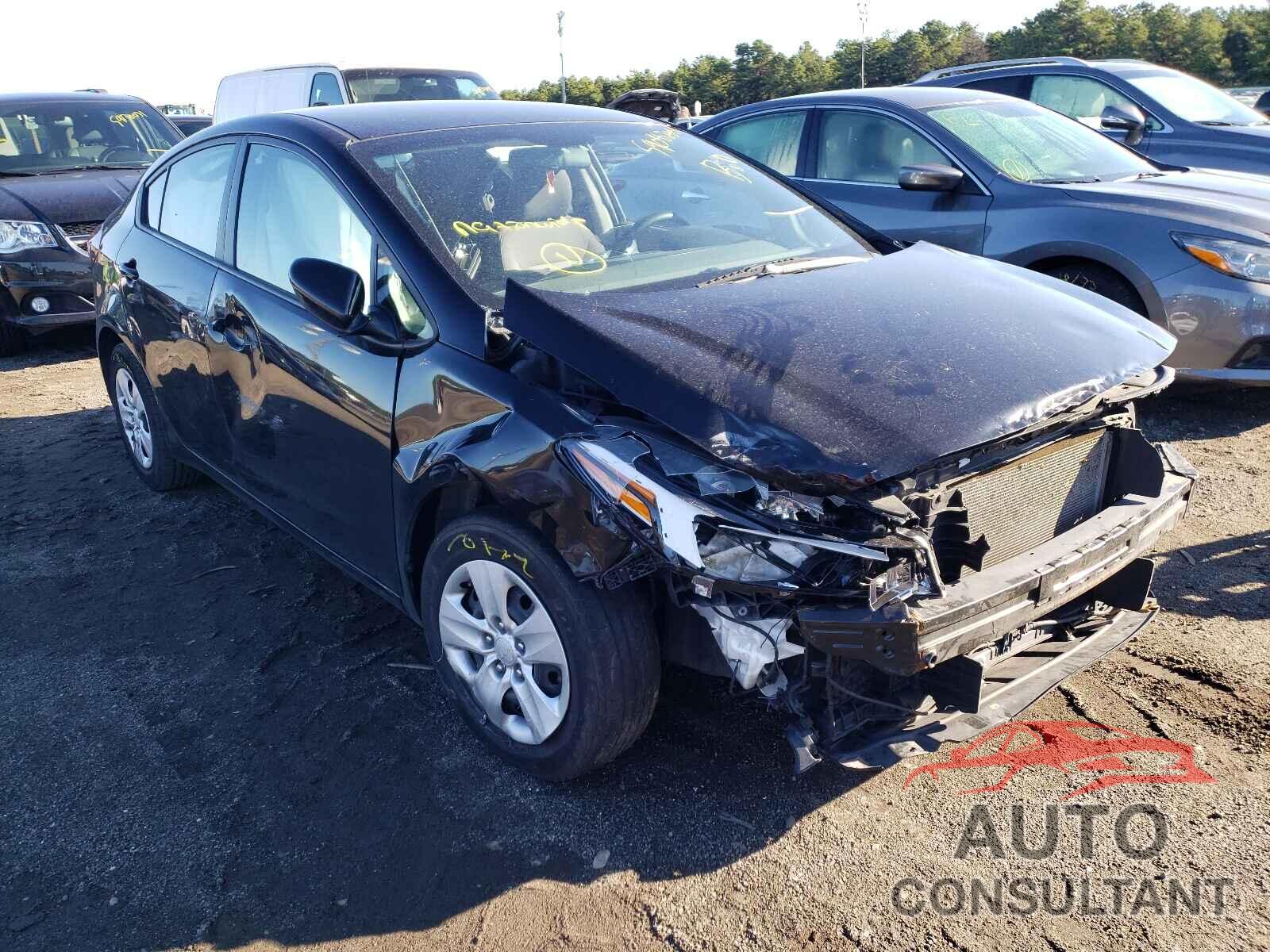 KIA FORTE 2018 - 3KPFK4A73JE247433