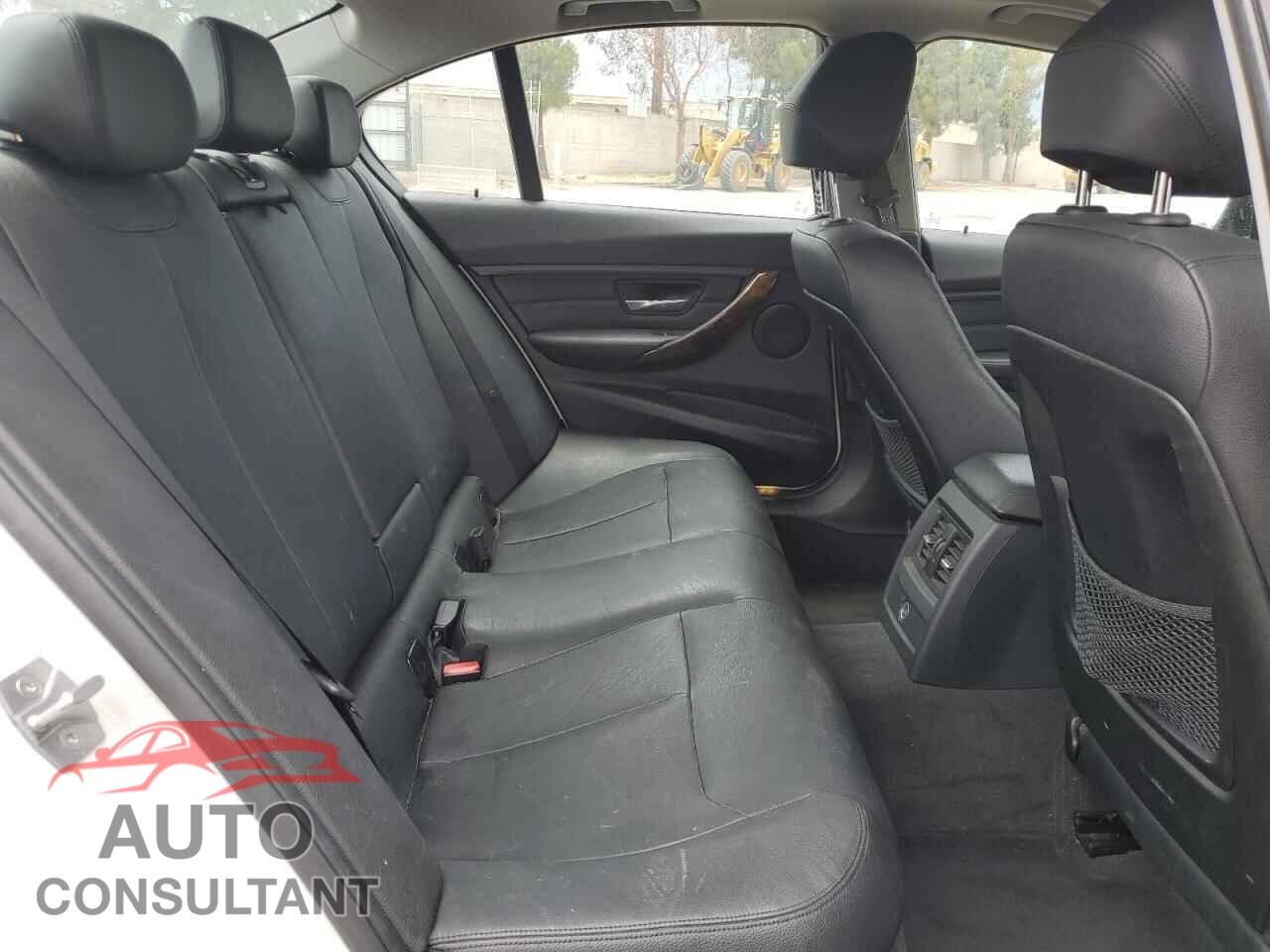 BMW 3 SERIES 2014 - WBA3D3C59EF099154