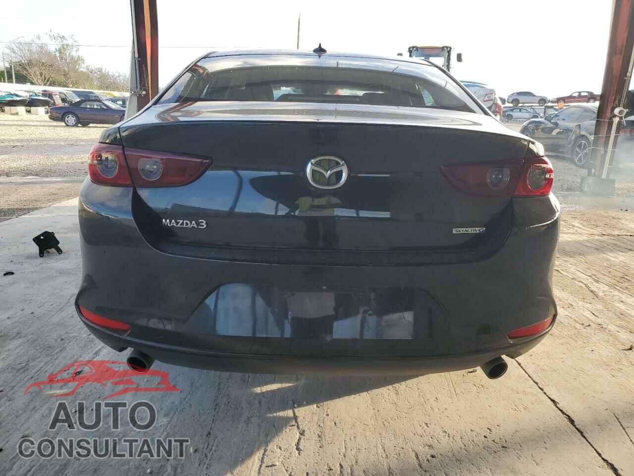 MAZDA 3 2019 - JM1BPACL0K1108700