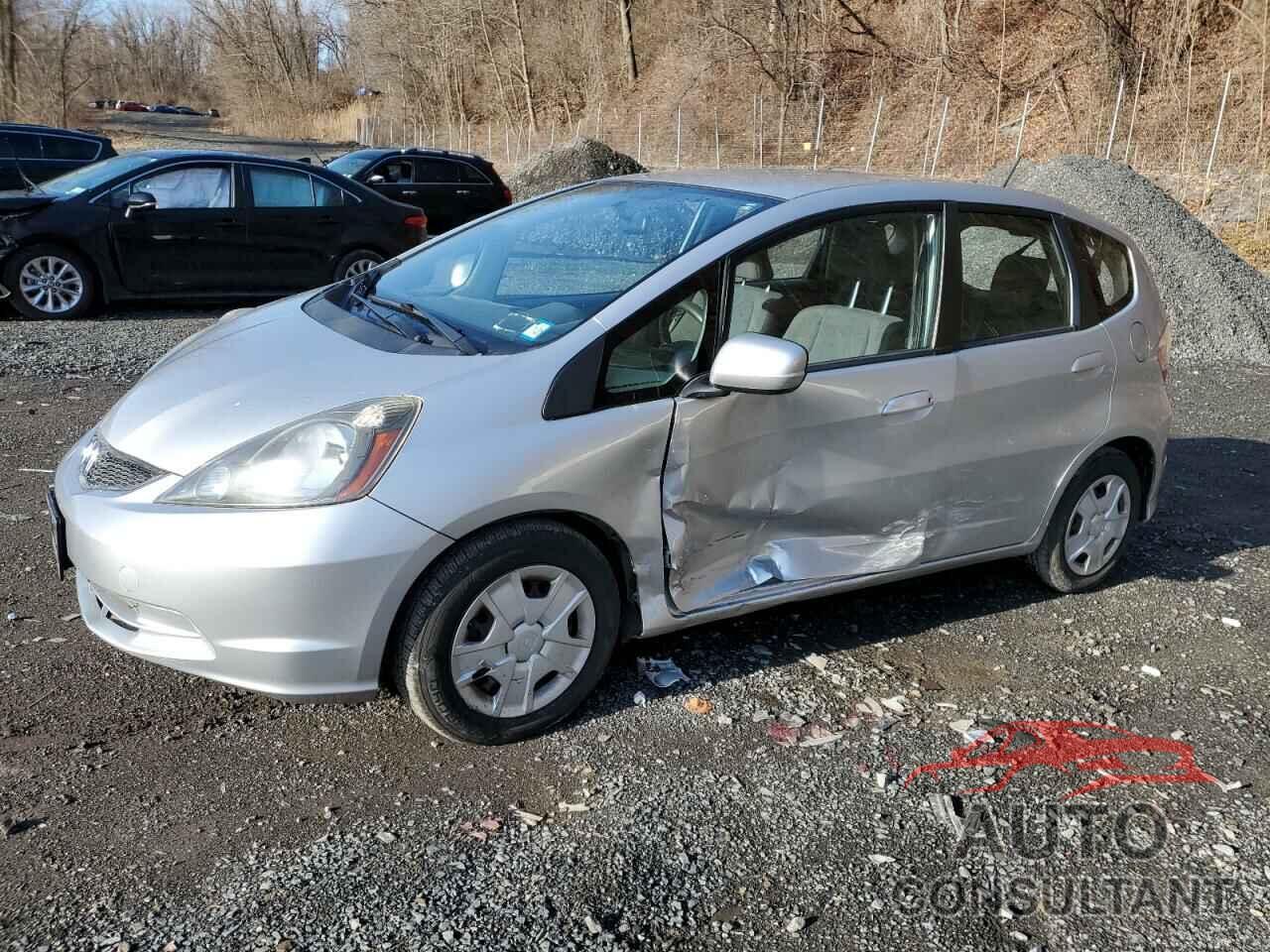 HONDA FIT 2012 - JHMGE8H38CC035755