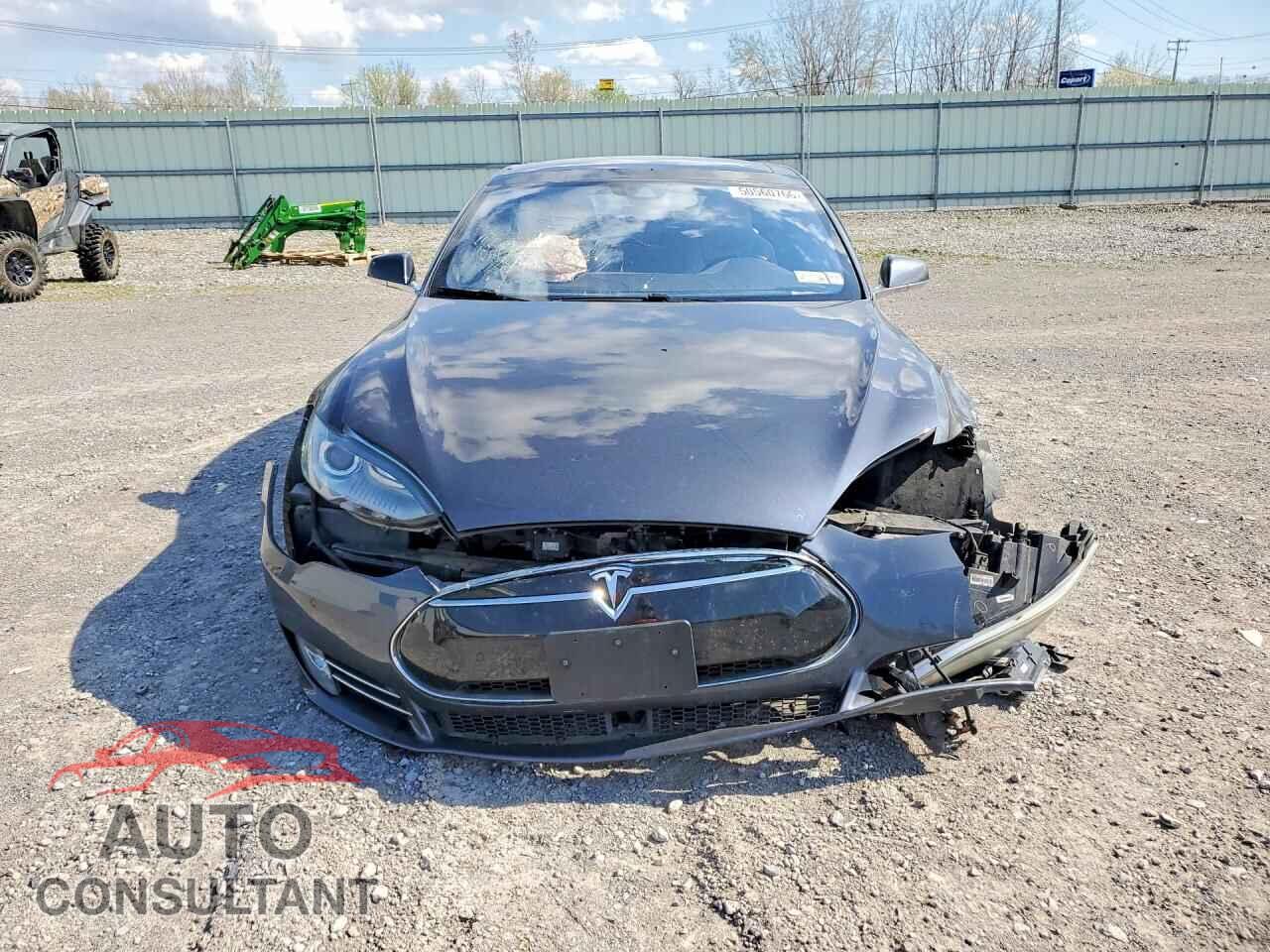 TESLA MODEL S 2015 - 5YJSA1E24FF118424