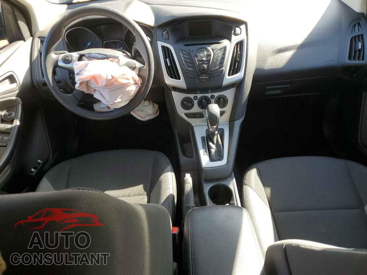 FORD FOCUS 2014 - 1FADP3K25EL371972