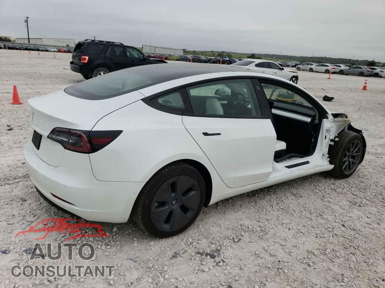 TESLA MODEL 3 2022 - 5YJ3E1EAXNF374324