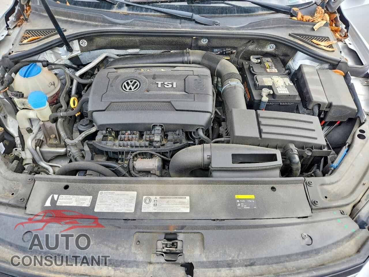 VOLKSWAGEN PASSAT 2017 - 1VWAT7A36HC031497