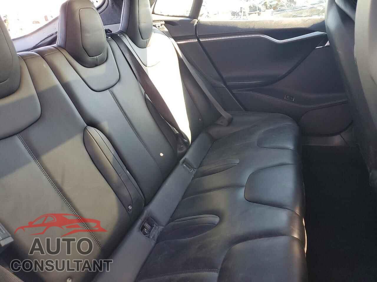 TESLA MODEL S 2016 - 5YJSA1E24GF123723