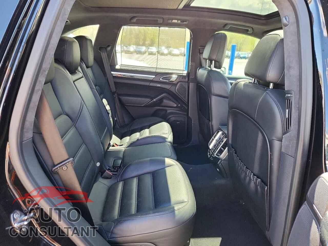 PORSCHE CAYENNE 2014 - WP1AC2A27ELA85382