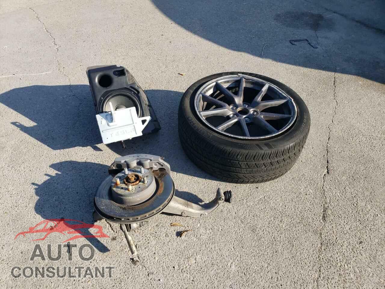TESLA MODEL 3 2021 - 5YJ3E1EB3MF998683