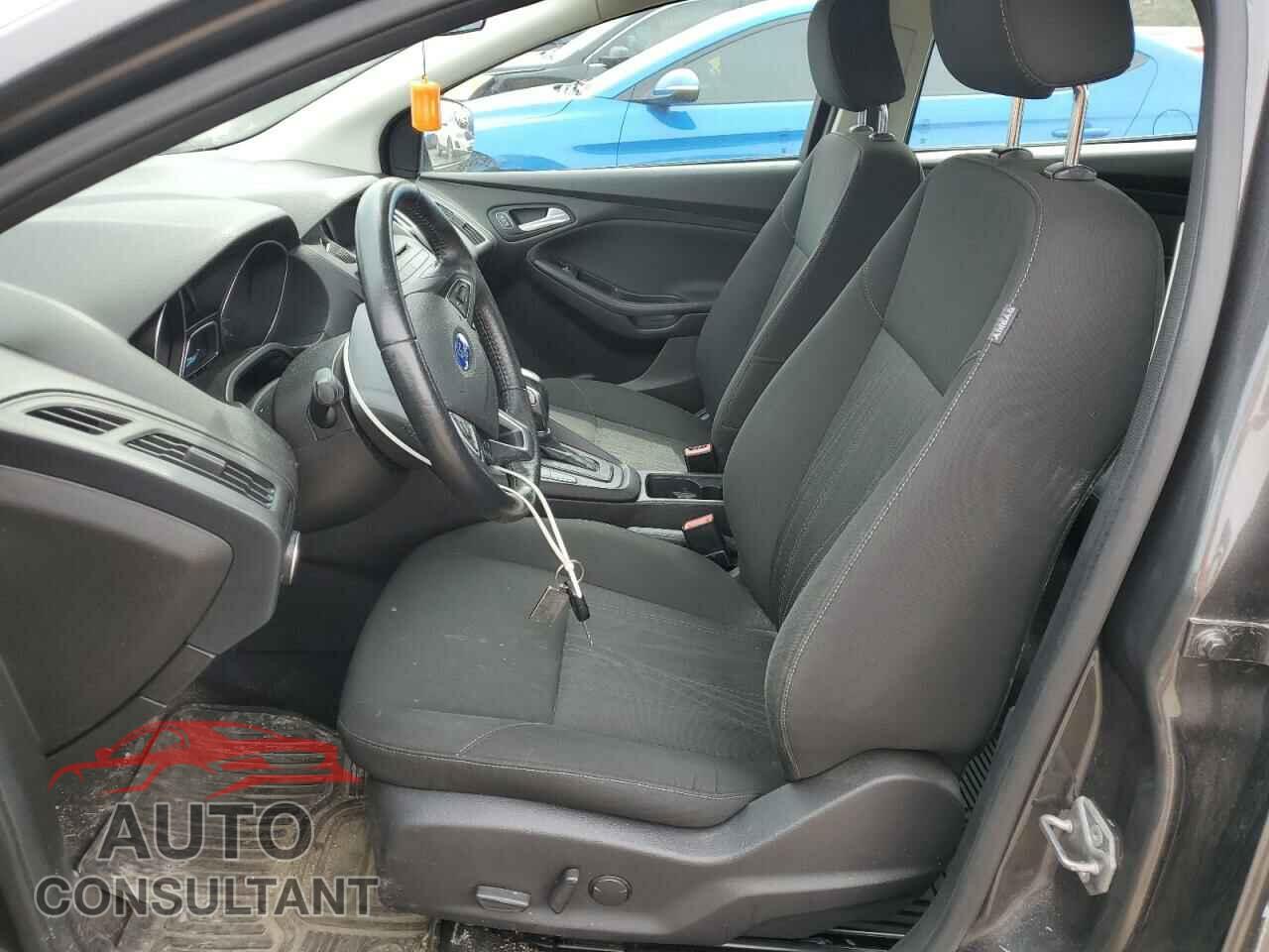 FORD FOCUS 2015 - 1FADP3F22FL358978
