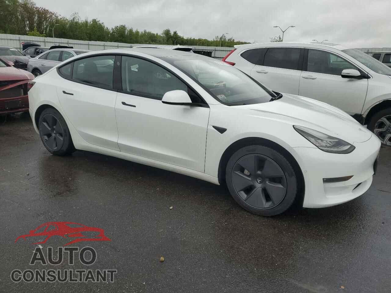 TESLA MODEL 3 2021 - 5YJ3E1EB0MF858266