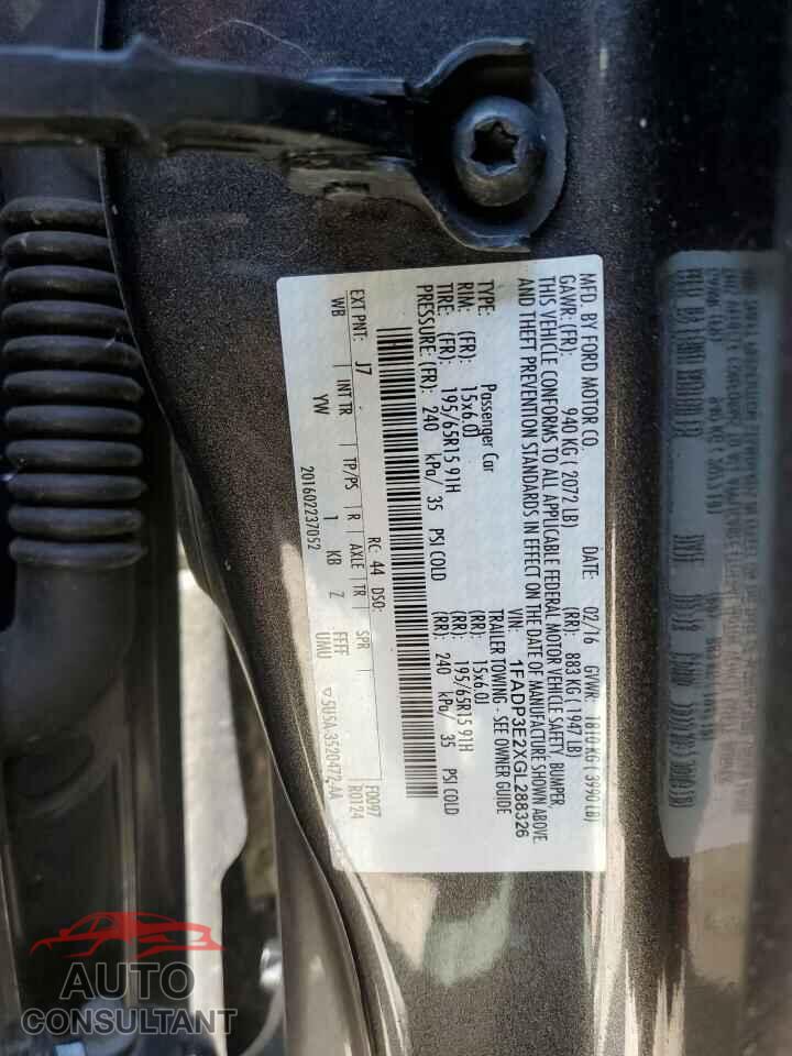 FORD FOCUS 2016 - 1FADP3E2XGL288326