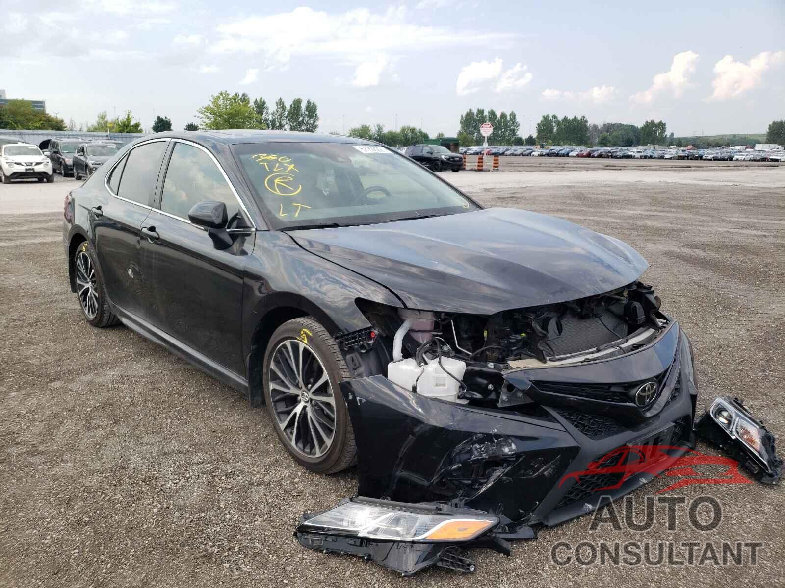 TOYOTA CAMRY 2018 - 4T1B11HK7JU104640