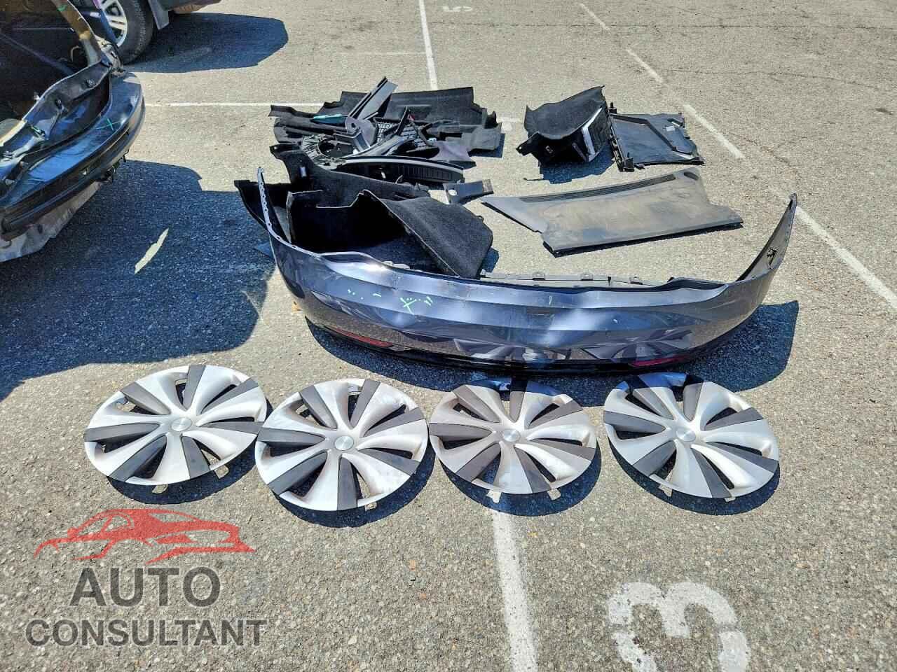 TESLA MODEL S 2020 - 5YJSA1E22LF401285
