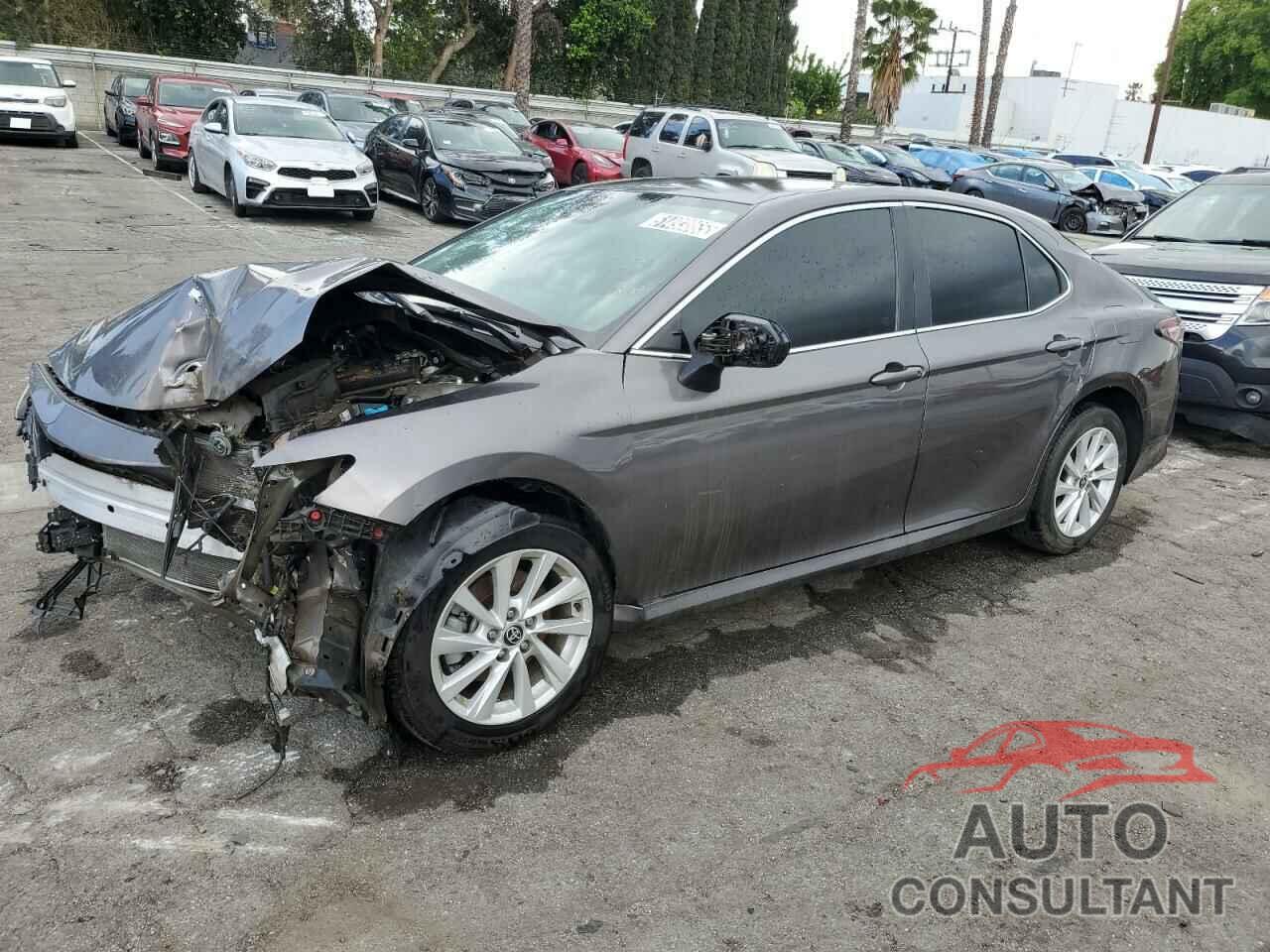 TOYOTA CAMRY 2022 - 4T1C11AKXNU651745